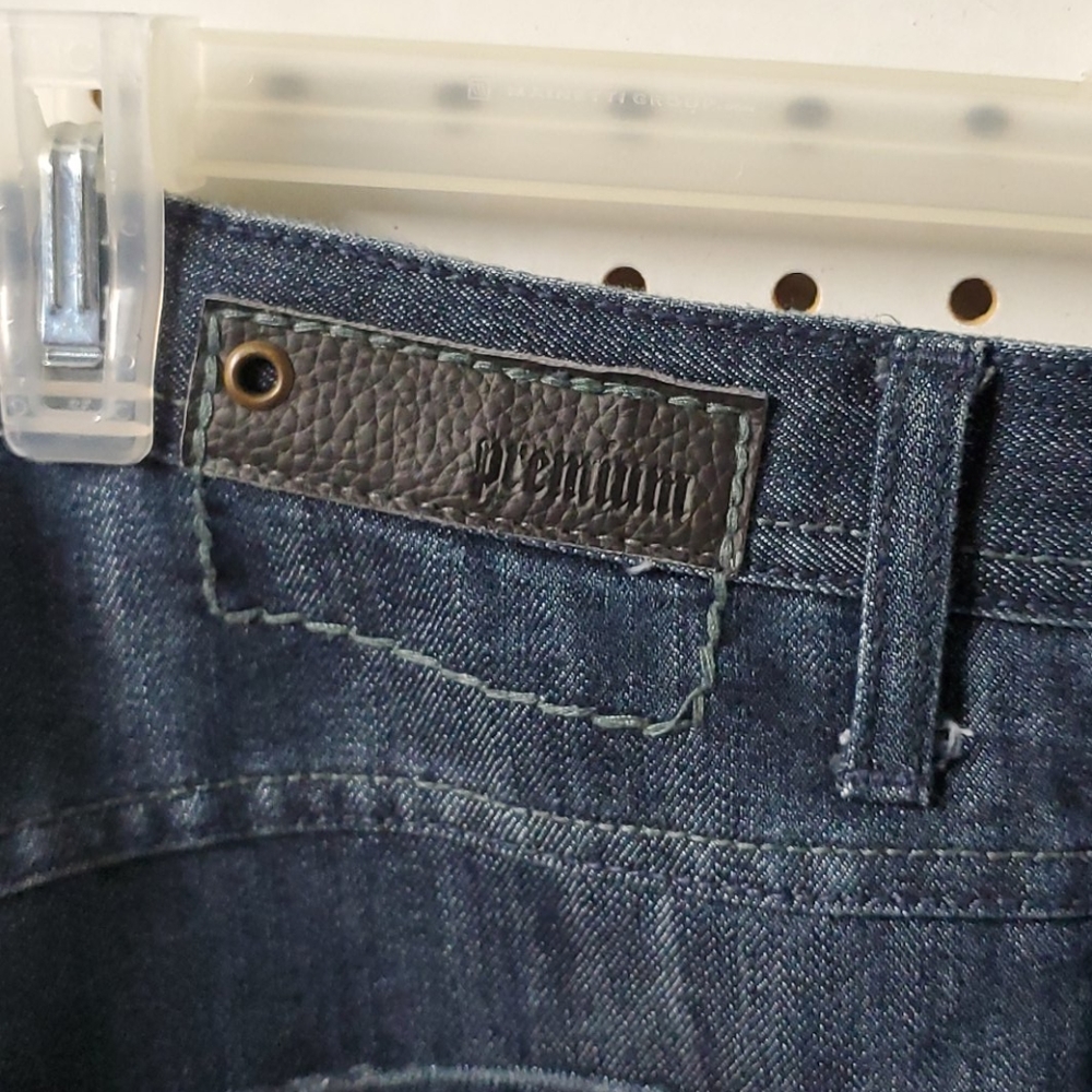 Jeans - Picture 2 of 7